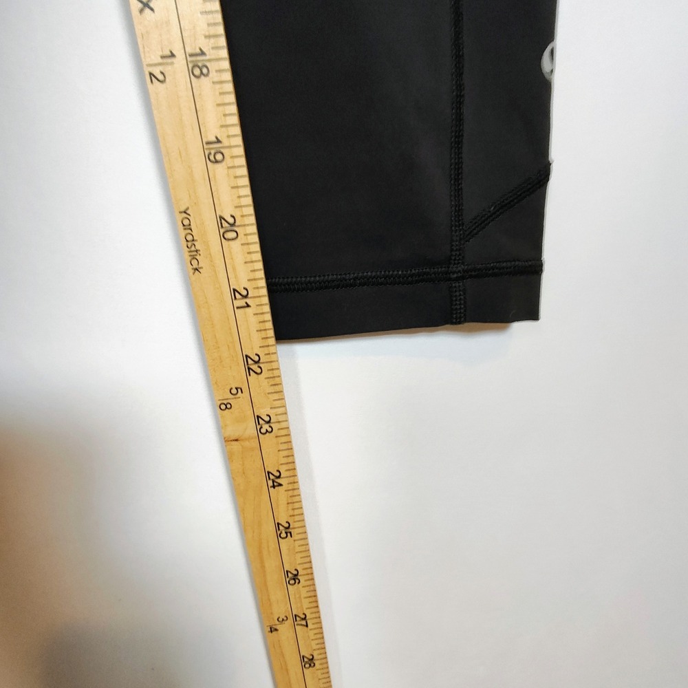 Lululemon Crop Leggings Women's 4 Black Speed Up Pockets Yoga Workout NWOT - Picture 9 of 11